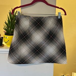 Madras Plaid Patterned Forever 21 Taupe Mini Skirt // Size M